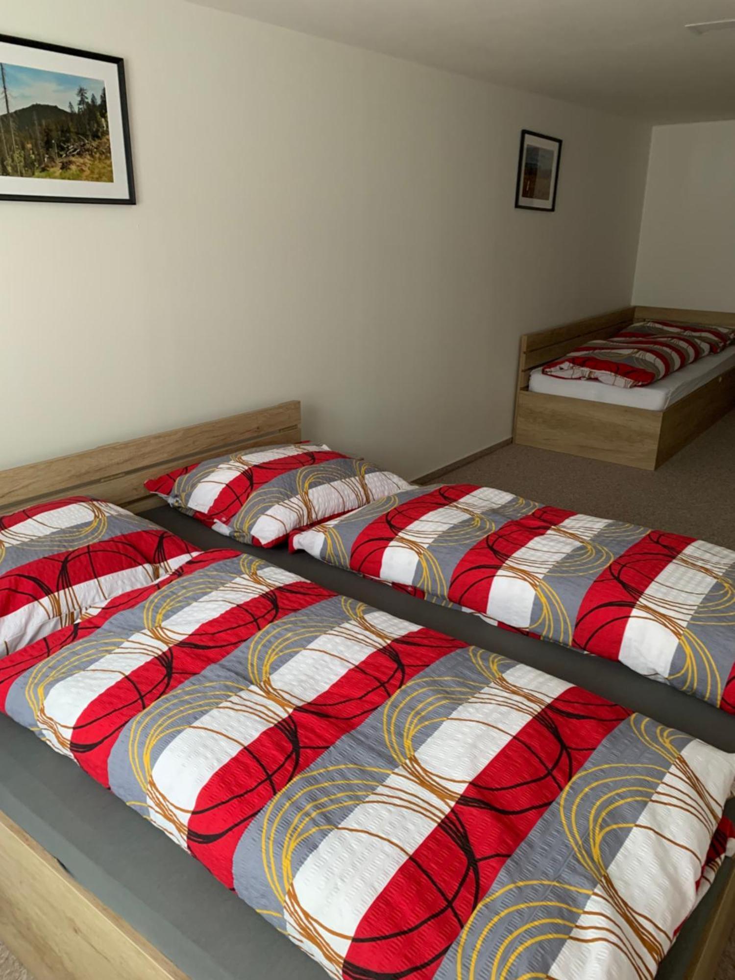 Apartmanovy Byt 2 Tremosna Bagian luar foto