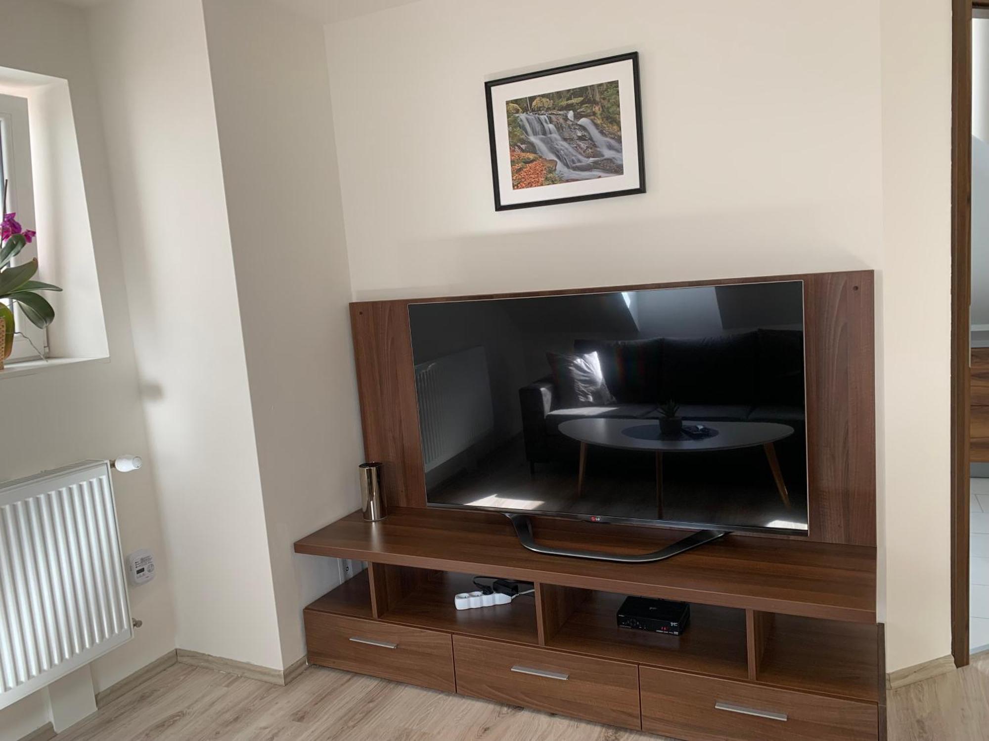 Apartmanovy Byt 2 Tremosna Bagian luar foto